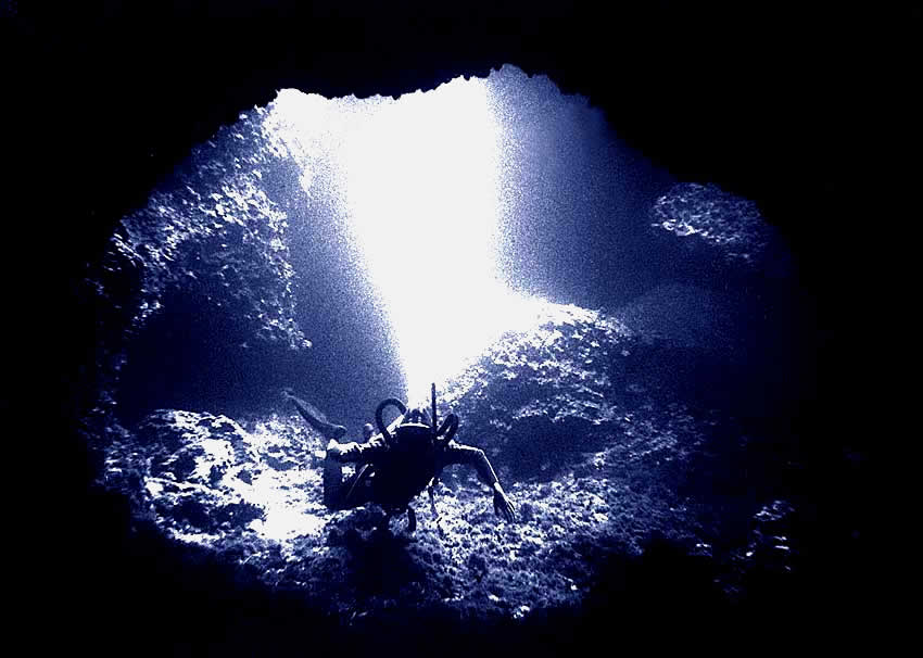 dans les grottes de Punta Charraca